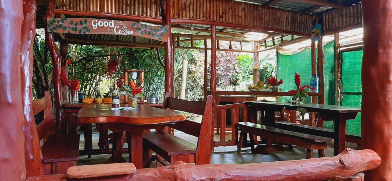 Jardin Entre Montanas Acomodação com café da manhã Bijagua Exterior foto