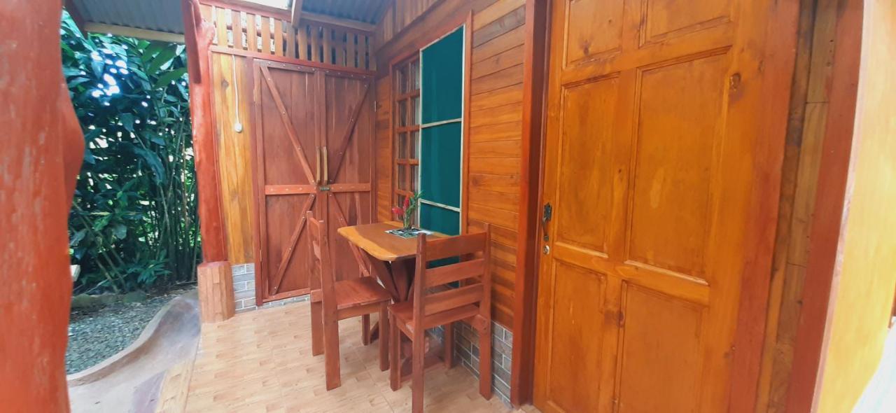 Jardin Entre Montanas Acomodação com café da manhã Bijagua Exterior foto